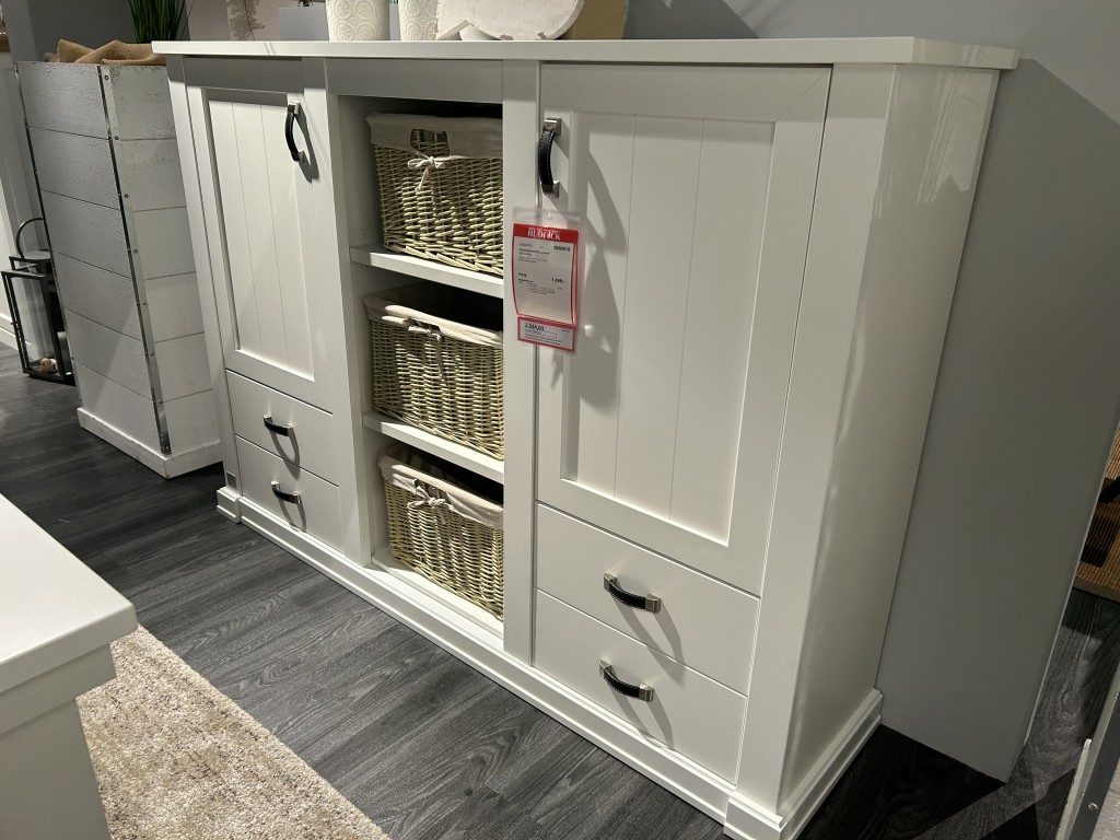 Highboard